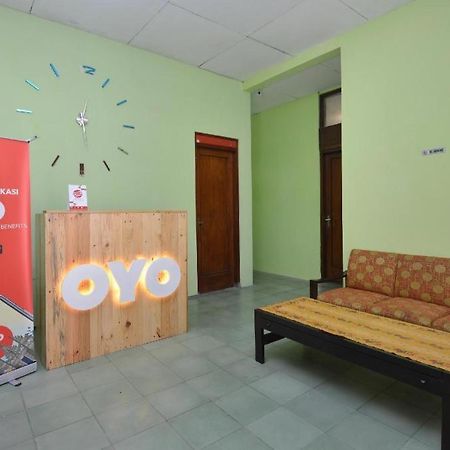 Oyo1046奥玛帕索克酒店 日惹 外观 照片