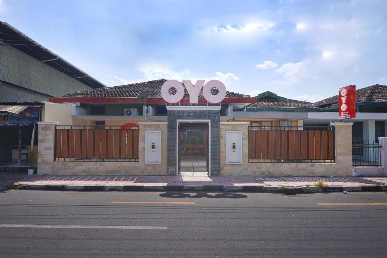 Oyo1046奥玛帕索克酒店 日惹 外观 照片